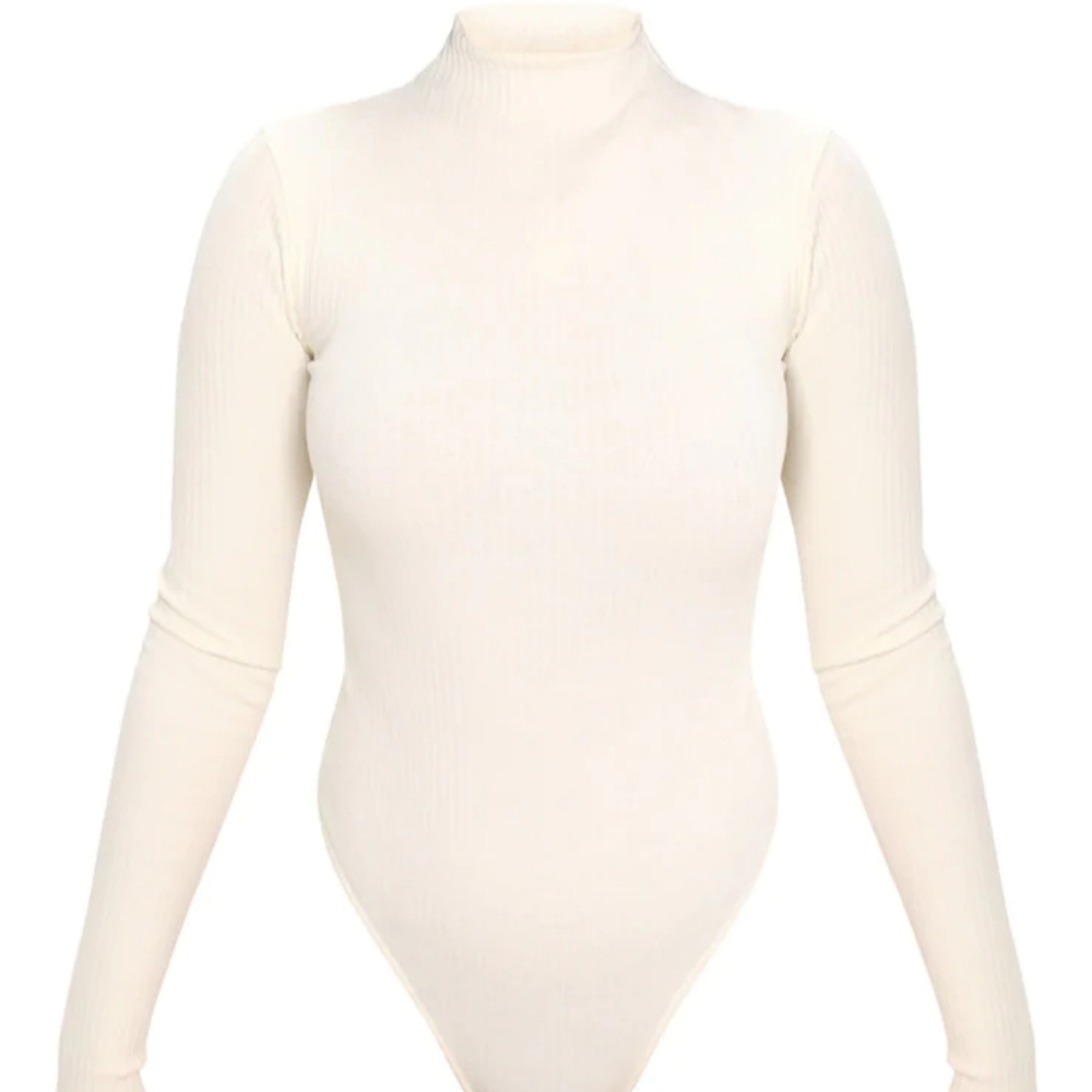 🏷️ 3/$15 SALE  Khaki Green bodysuit - Picture 9 of 9